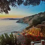 Aneroussa Batsi