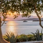Aneroussa Hotel