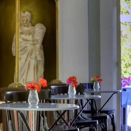 Aneroussa 3* باتسي