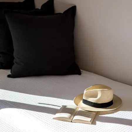 Hotel Aneroussa 3*