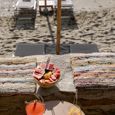 Aneroussa Hotel