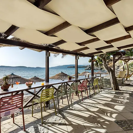 Aneroussa 3*