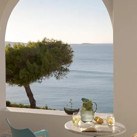 Hotel Aneroussa 3*