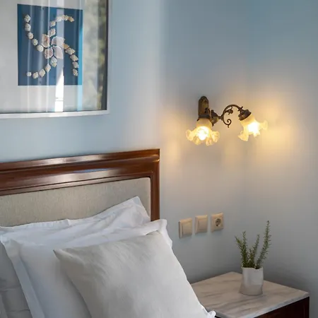 Aneroussa فندق باتسي